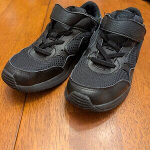 Boys Nike Air Max Black School Sneakers Size 1.5